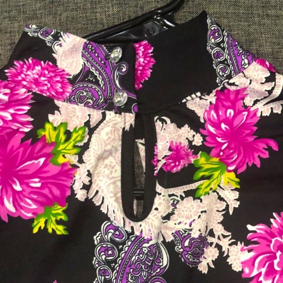 Beautiful multi colored dress - Picture 8 of 10